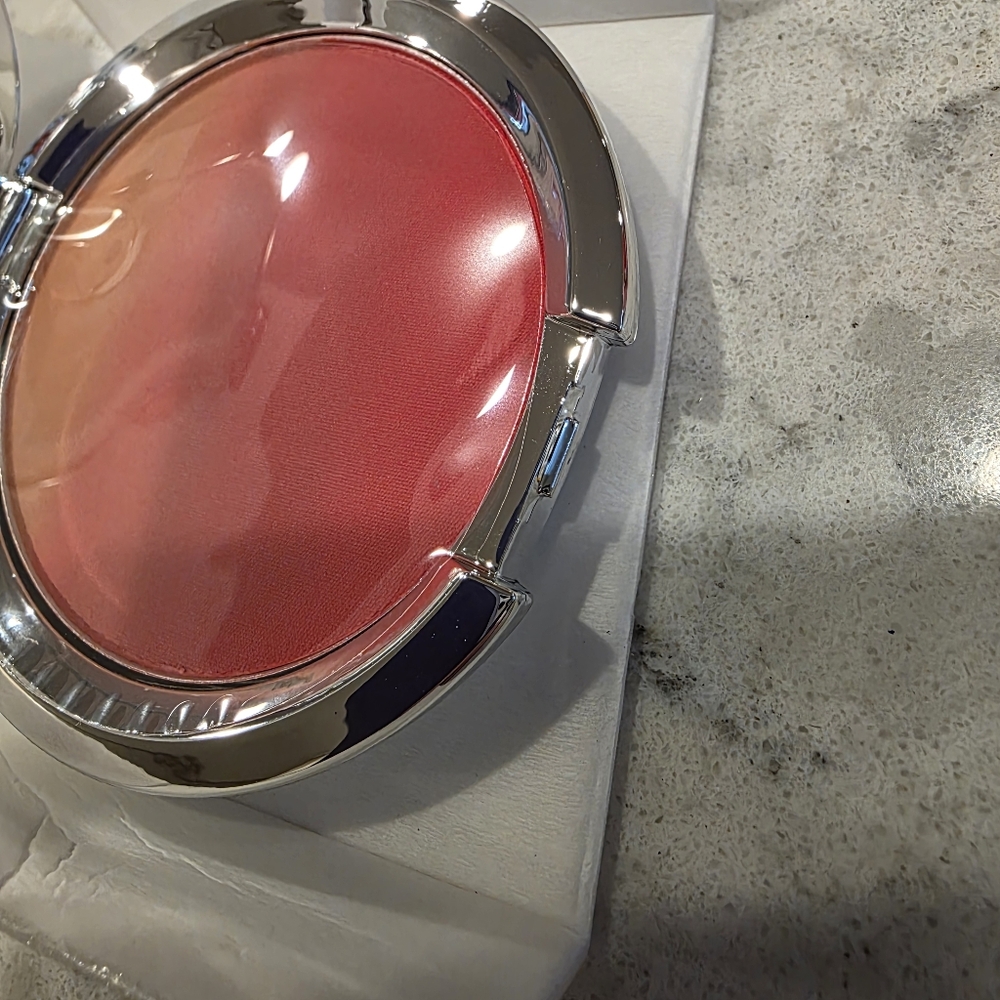 It Comestics CC + Ombré Radiance Blush Coral Flush Color Correcting NEW! - Picture 7 of 9